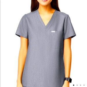 Figs scrub top